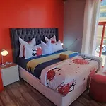 Neo & Ruks Guest House Parow