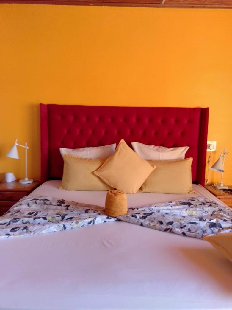 Neo & Ruks Parow Guest house Cape Town
