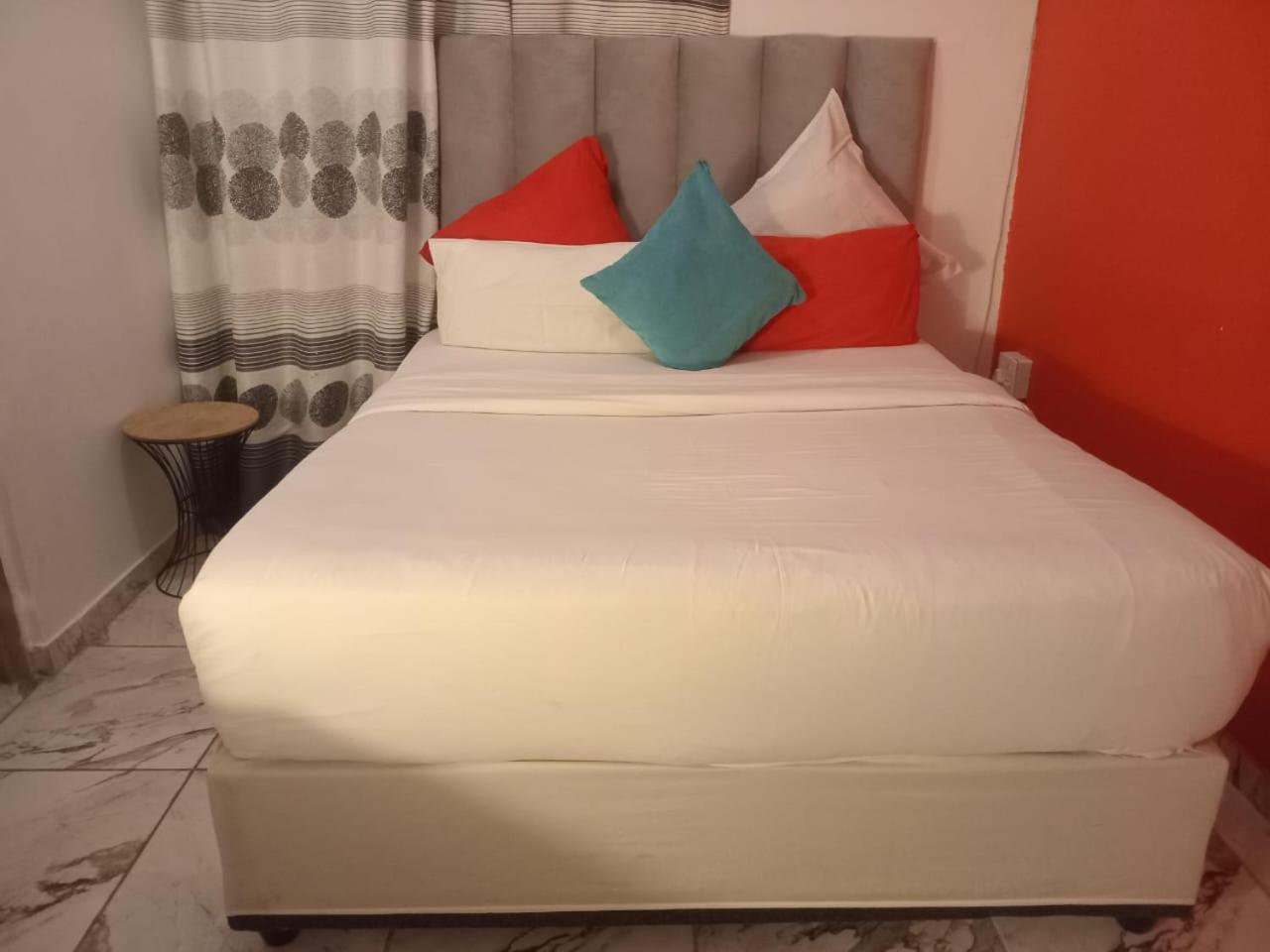 Neo & Ruks Parow Guest house