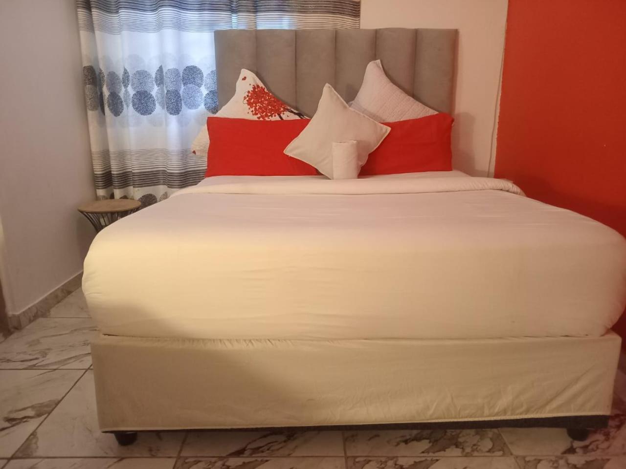 Guest house Neo & Ruks Parow *